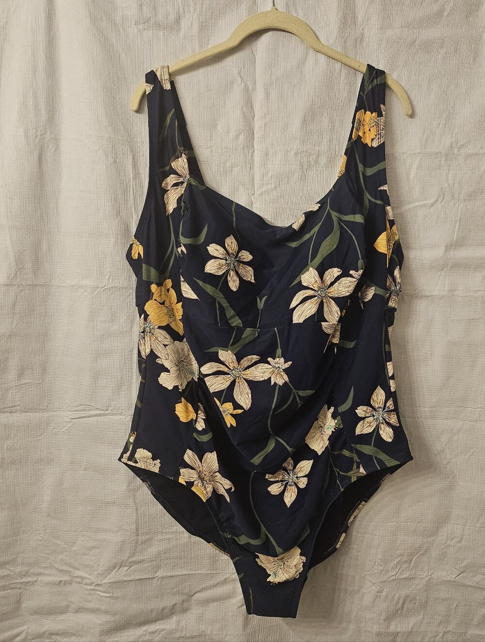 Womens Swimsuit Plus Size 22, Shade To Shore (NEW With Tags)